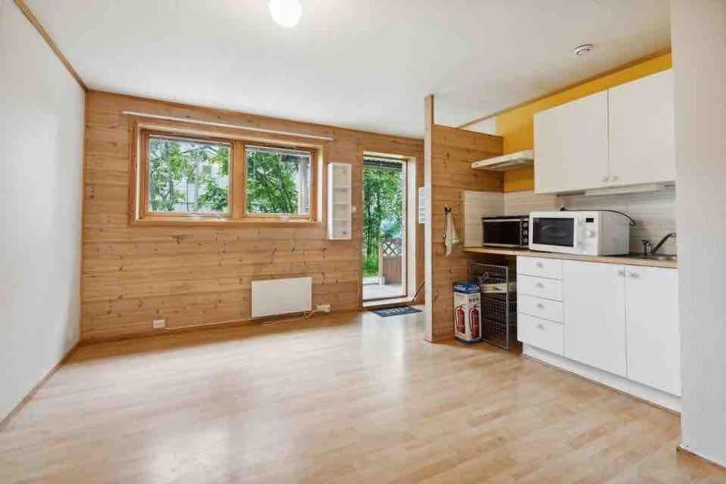 36 Sqm Studio Aparatment B Tromsø Exterior foto